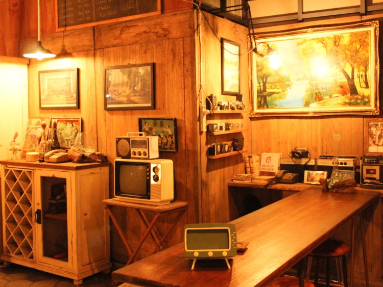 “Sen Gu Coffee: Pesona Kafe Vintage Tersembunyi di Balik Gang Kota”